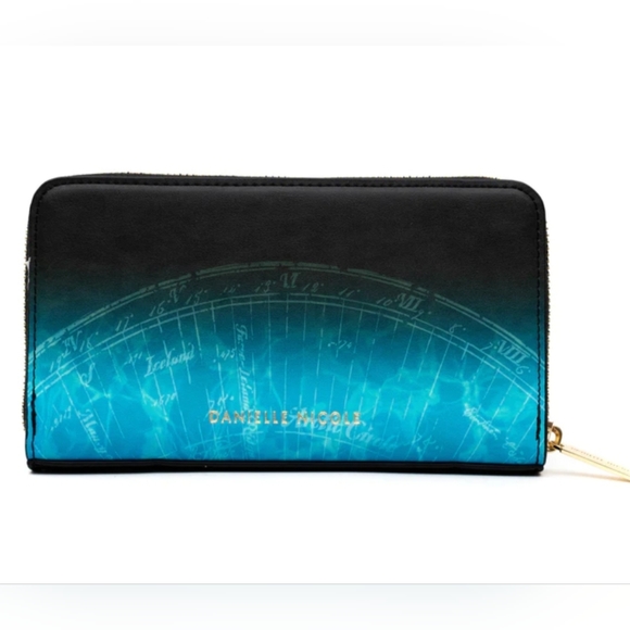 🎉❗️SALE❗️🎉 Danielle Nicole Disney Atlantis Zip Around Wallet - Picture 3 of 6